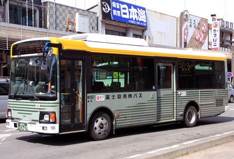 富士急行（低床3・中小型）
