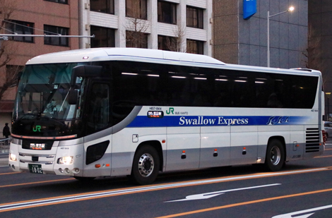 JRバス関東　日野セレガ　名神高速道路開業記念　試作塗装車「赤いつばめ」号 東名ハイウェイバスの共同運行会社2社が トミカ「日野セレガ