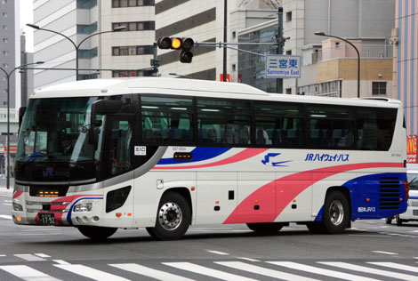 330px-西日本JRバス_644-18934
