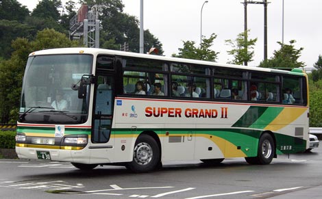 三重交通（貸切2・スーパーグランド）