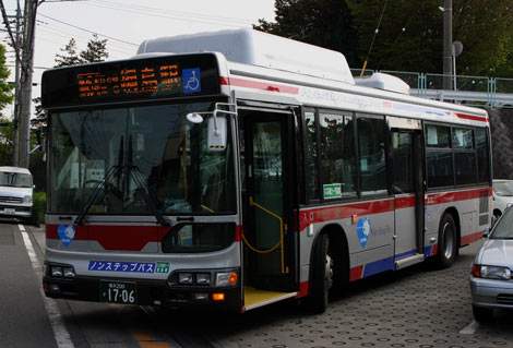 H569